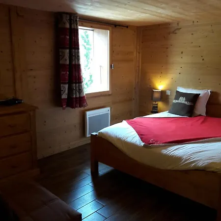 Chalet Sous Le Jora - Chambres D'hotes *