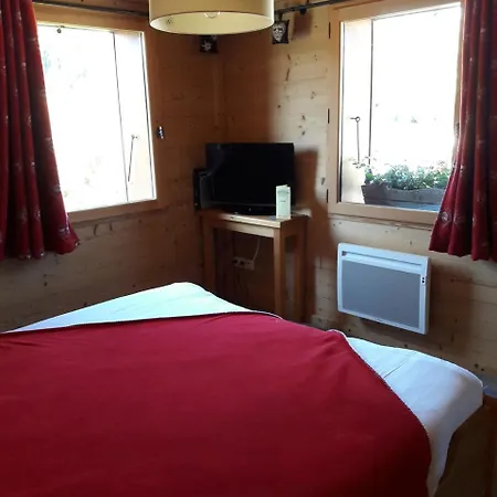 Chalet Sous Le Jora - Chambres D'hotes